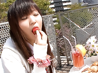 Teen Ryo Asaka soaping